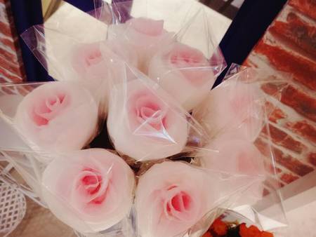 【婚禮小物開箱】為你的婚禮製造浪漫「幸福手創花式棉花糖」美到捨不得吃！