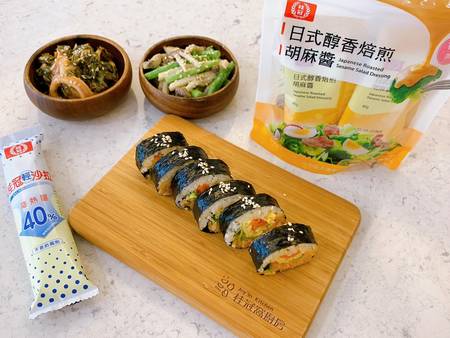 夏日涼辦桌！在家輕鬆 DIY 韓式海苔飯捲&開胃涼拌菜